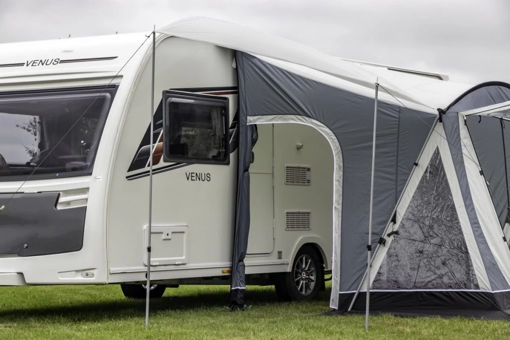 Sunncamp Swift Deluxe 220 SC Caravan Awning 9 Sunncamp Swift Deluxe 220 SC Caravan Awning - Image 9